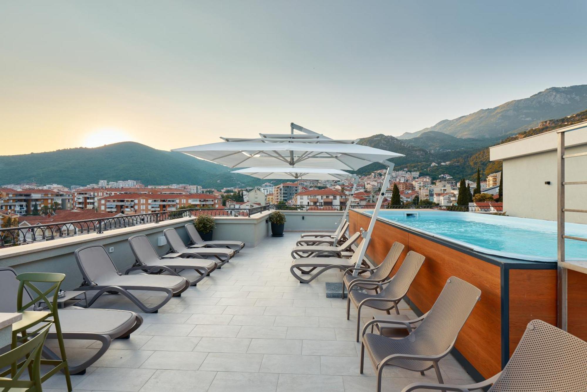 Hotel Diplomat By Aycon Budva Dış mekan fotoğraf