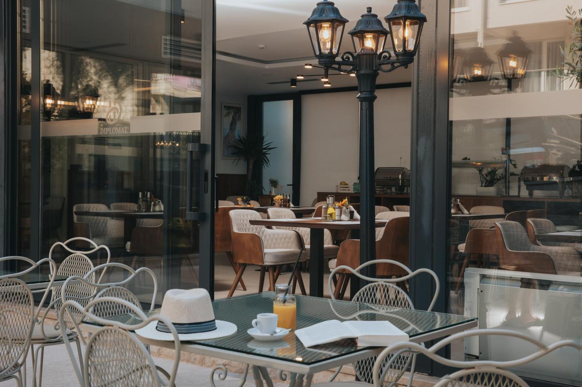 Hotel Diplomat By Aycon Budva Dış mekan fotoğraf